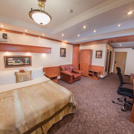Hotel Uyut Almaty Luaran gambar
