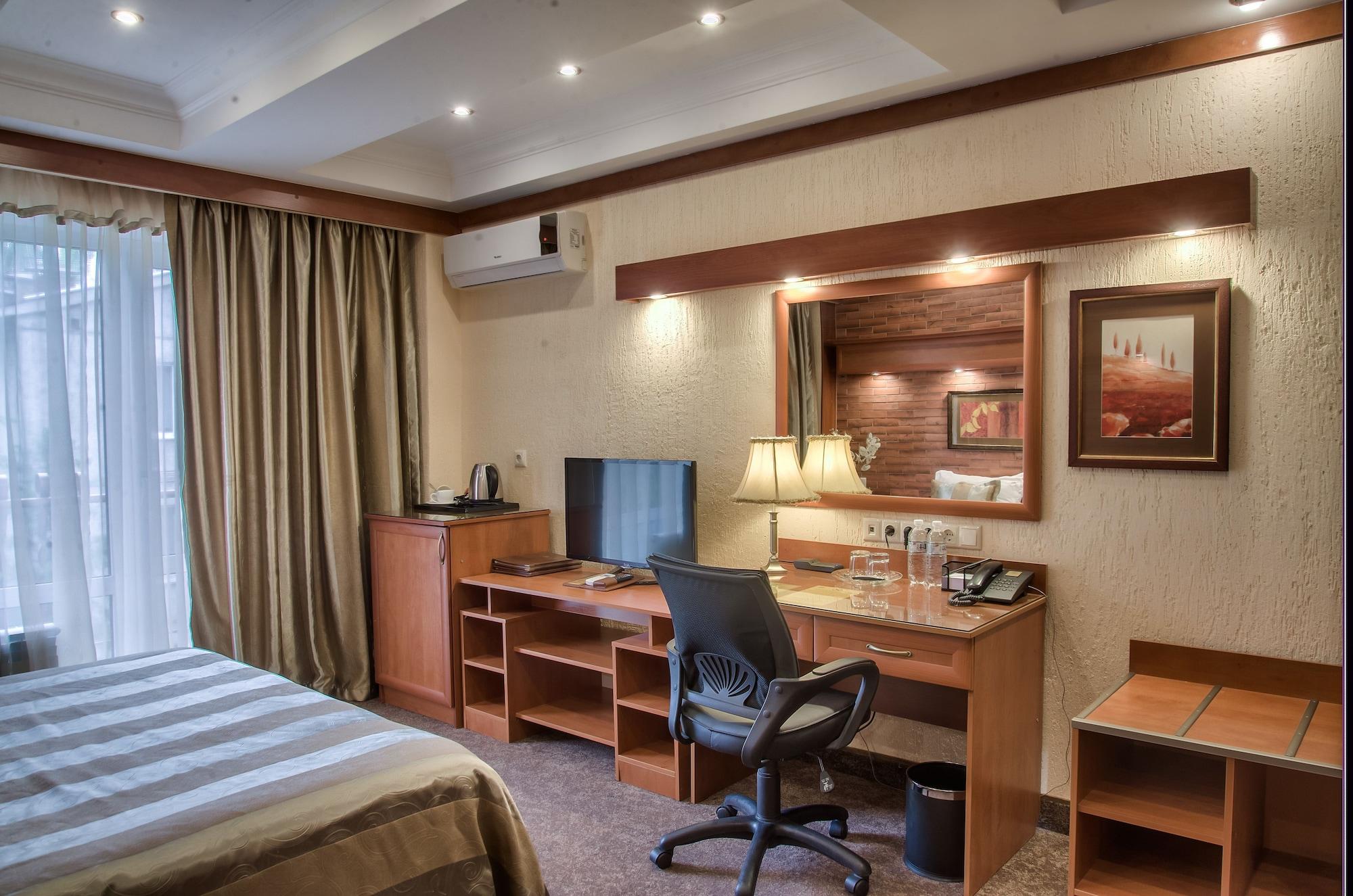 Hotel Uyut Almaty Luaran gambar