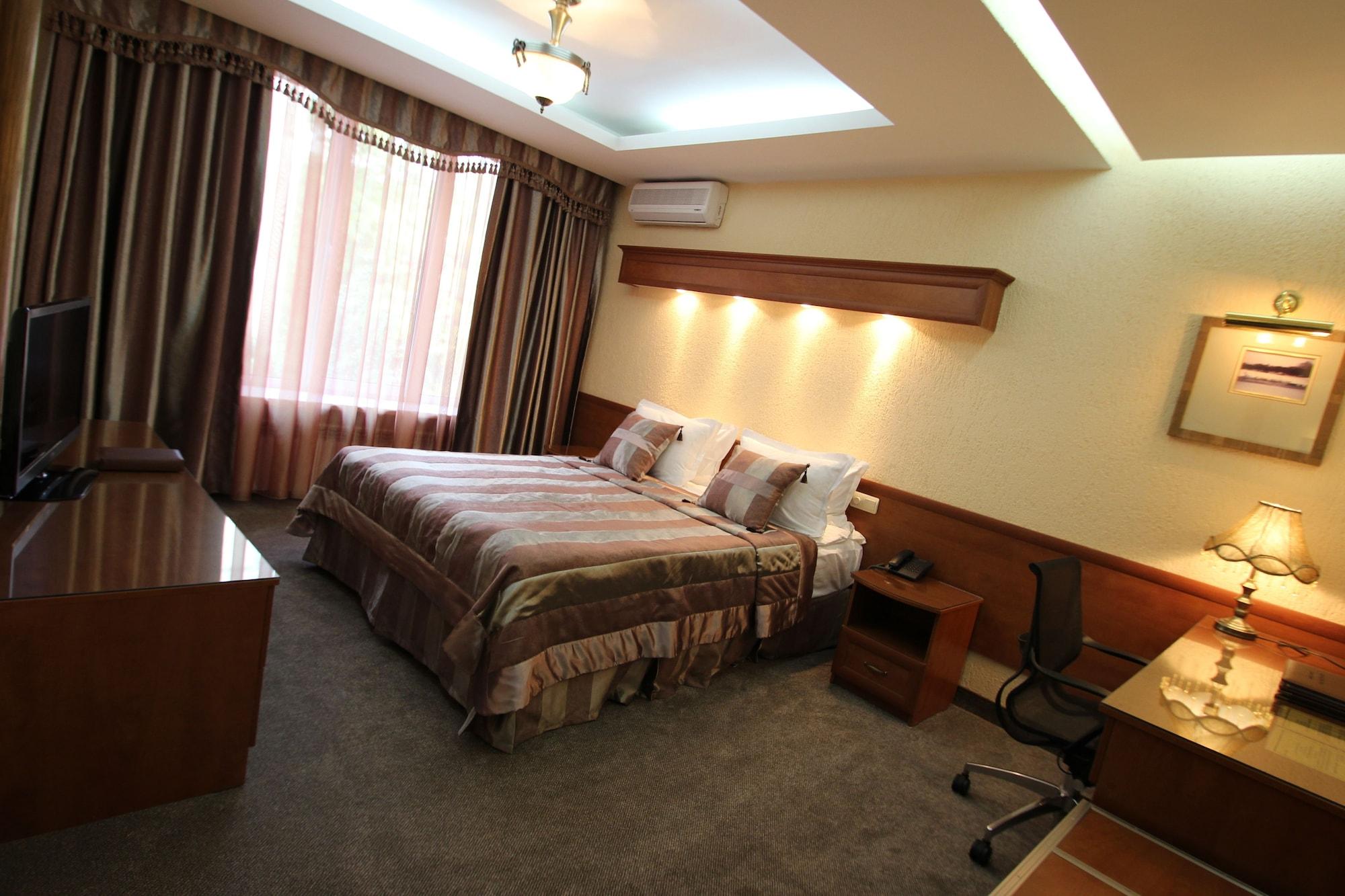 Hotel Uyut Almaty Luaran gambar