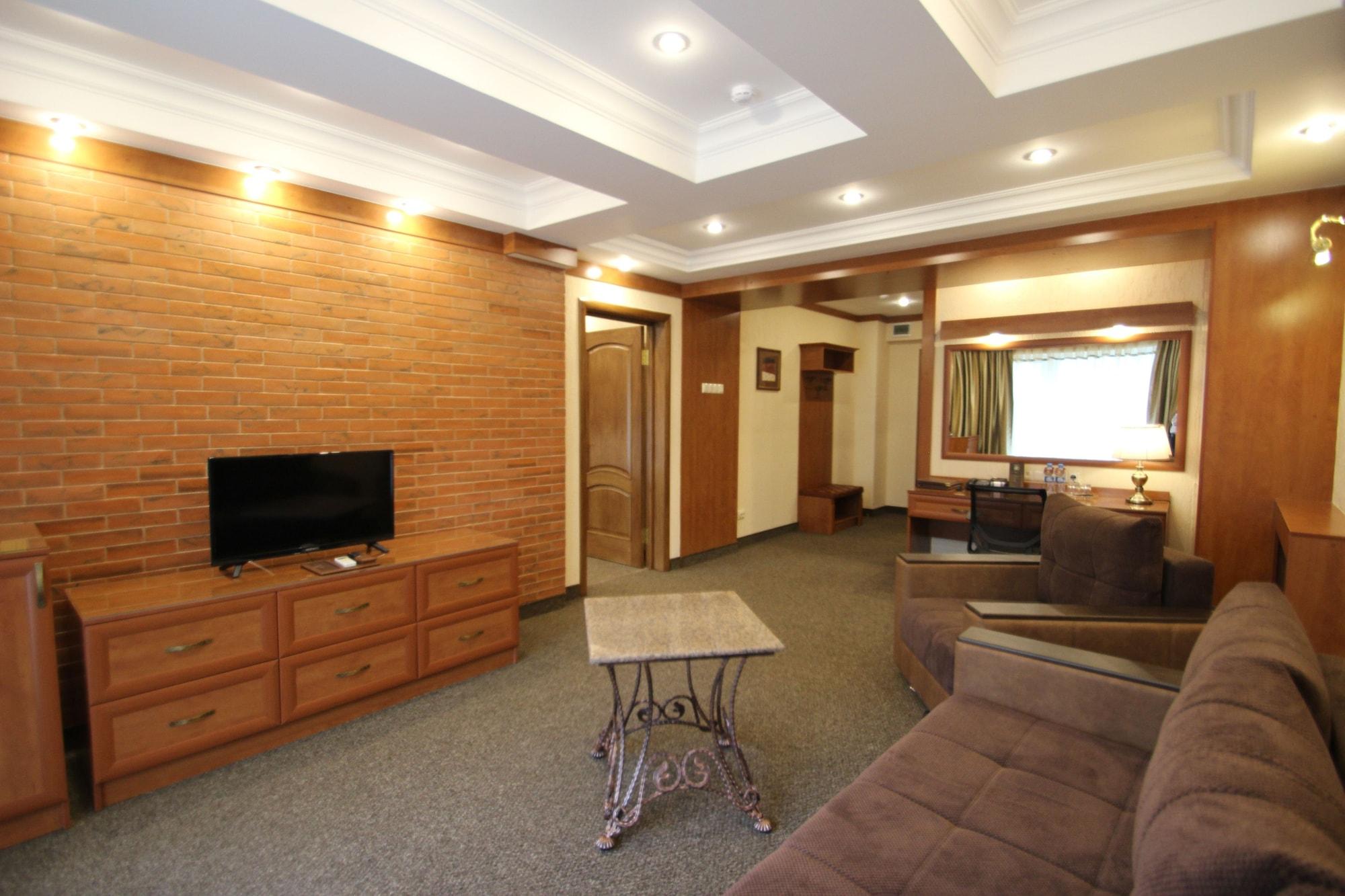 Hotel Uyut Almaty Luaran gambar