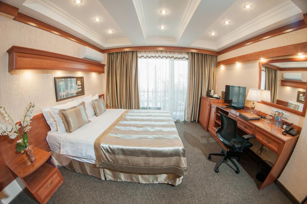 Hotel Uyut Almaty Luaran gambar