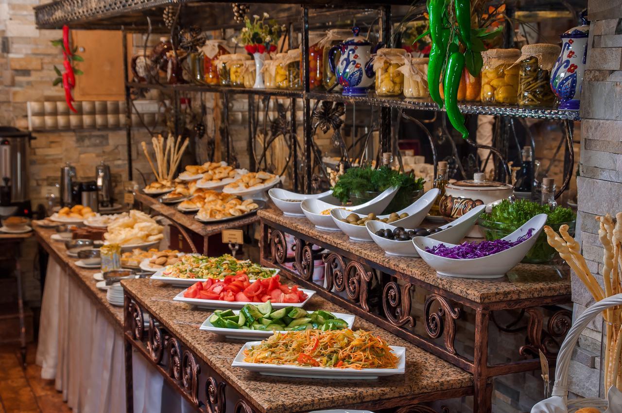 Hotel Uyut Almaty Luaran gambar