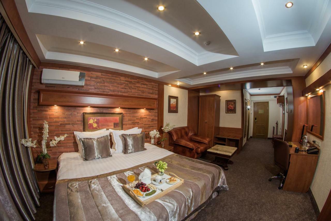 Hotel Uyut Almaty Luaran gambar
