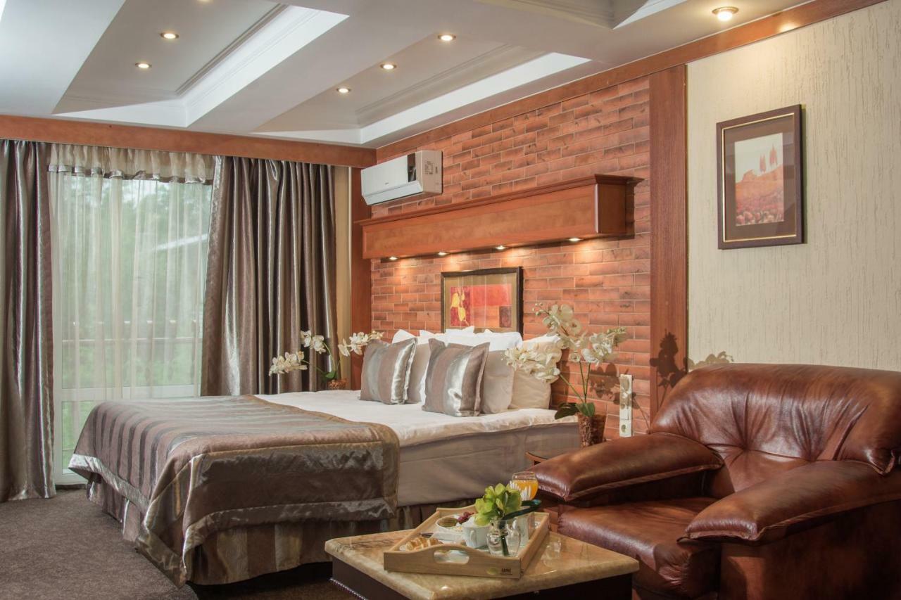 Hotel Uyut Almaty Luaran gambar