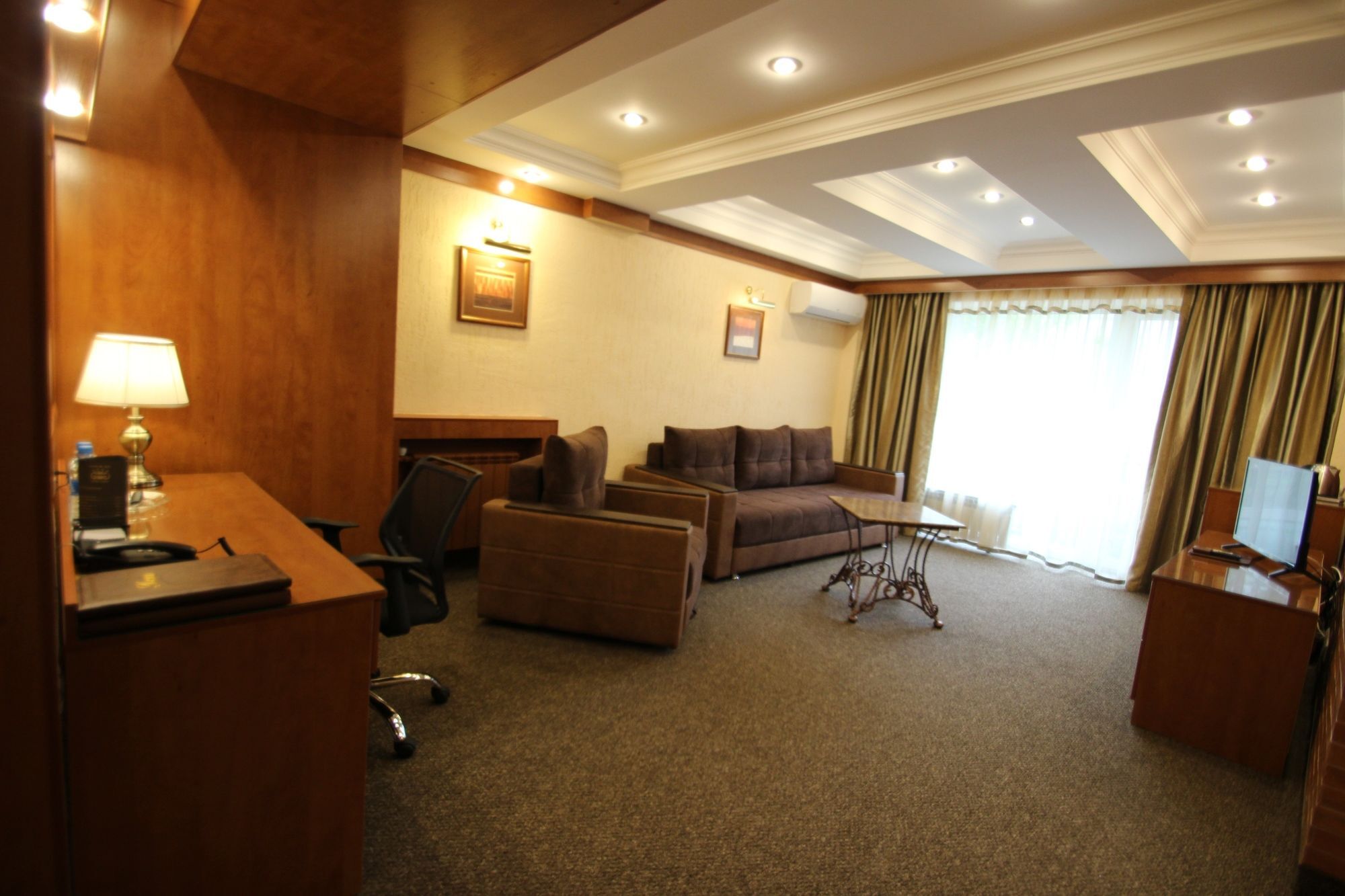 Hotel Uyut Almaty Luaran gambar