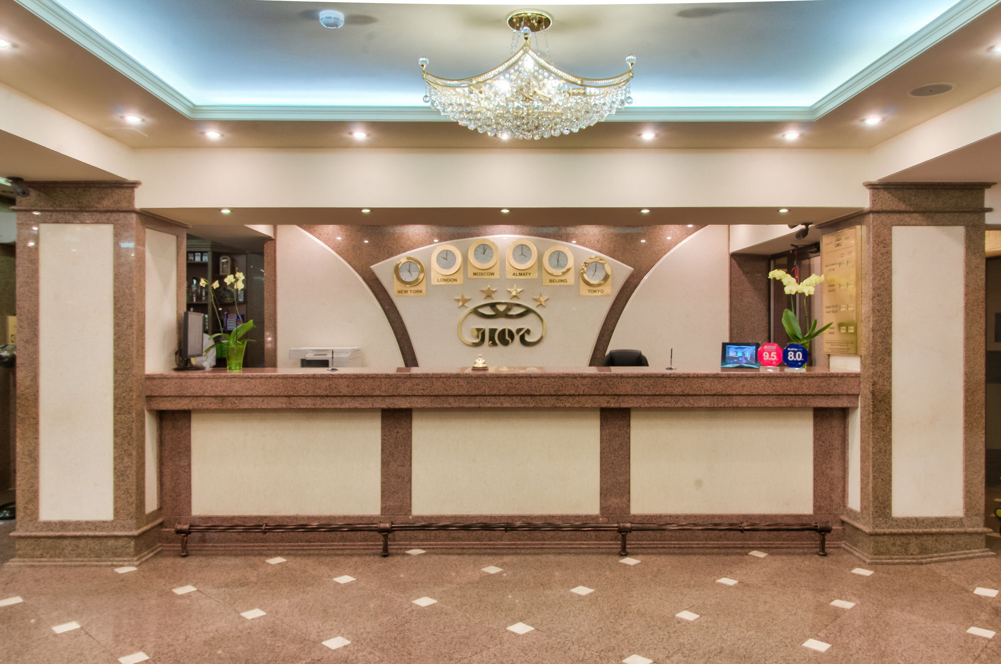 Hotel Uyut Almaty Luaran gambar