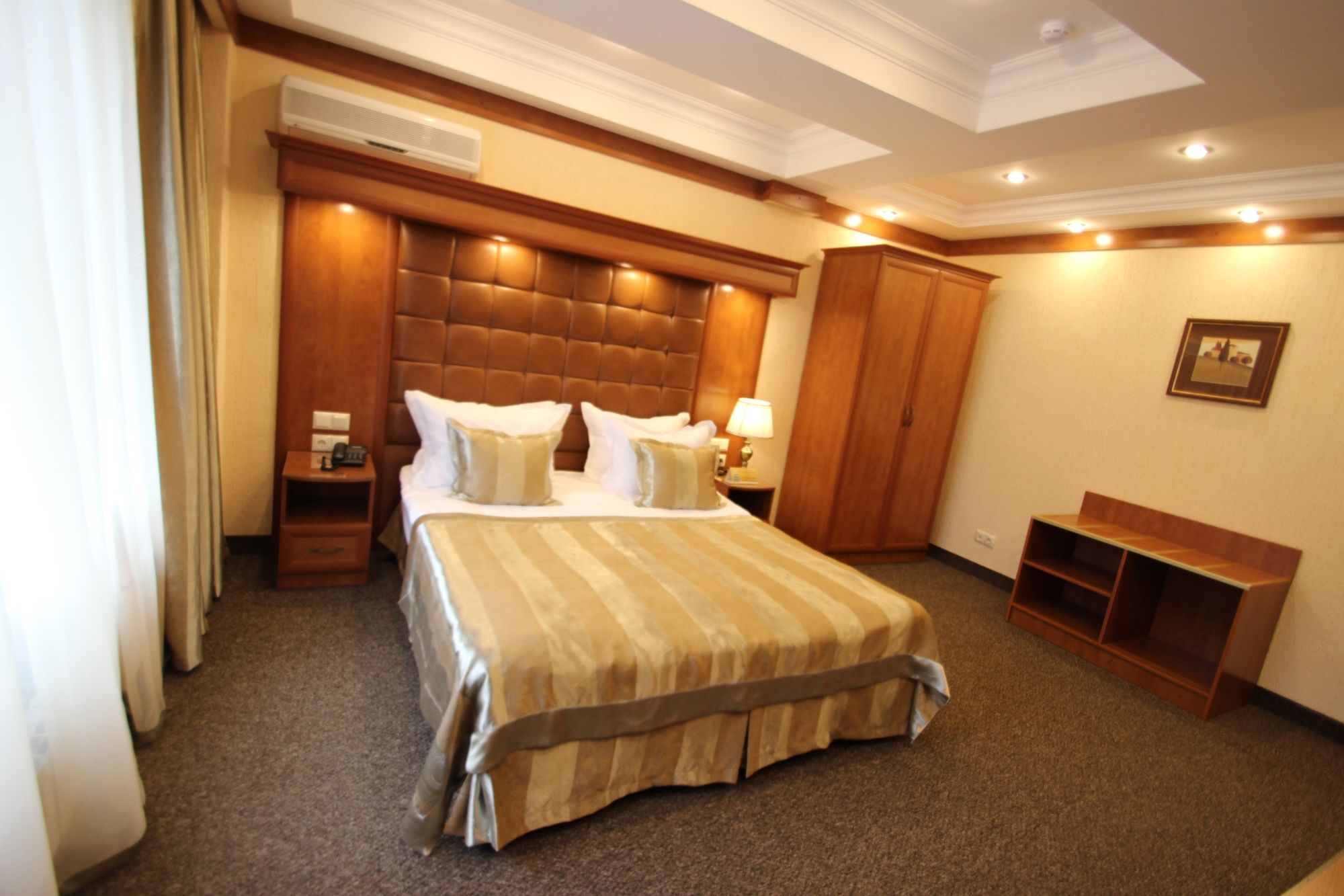 Hotel Uyut Almaty Luaran gambar