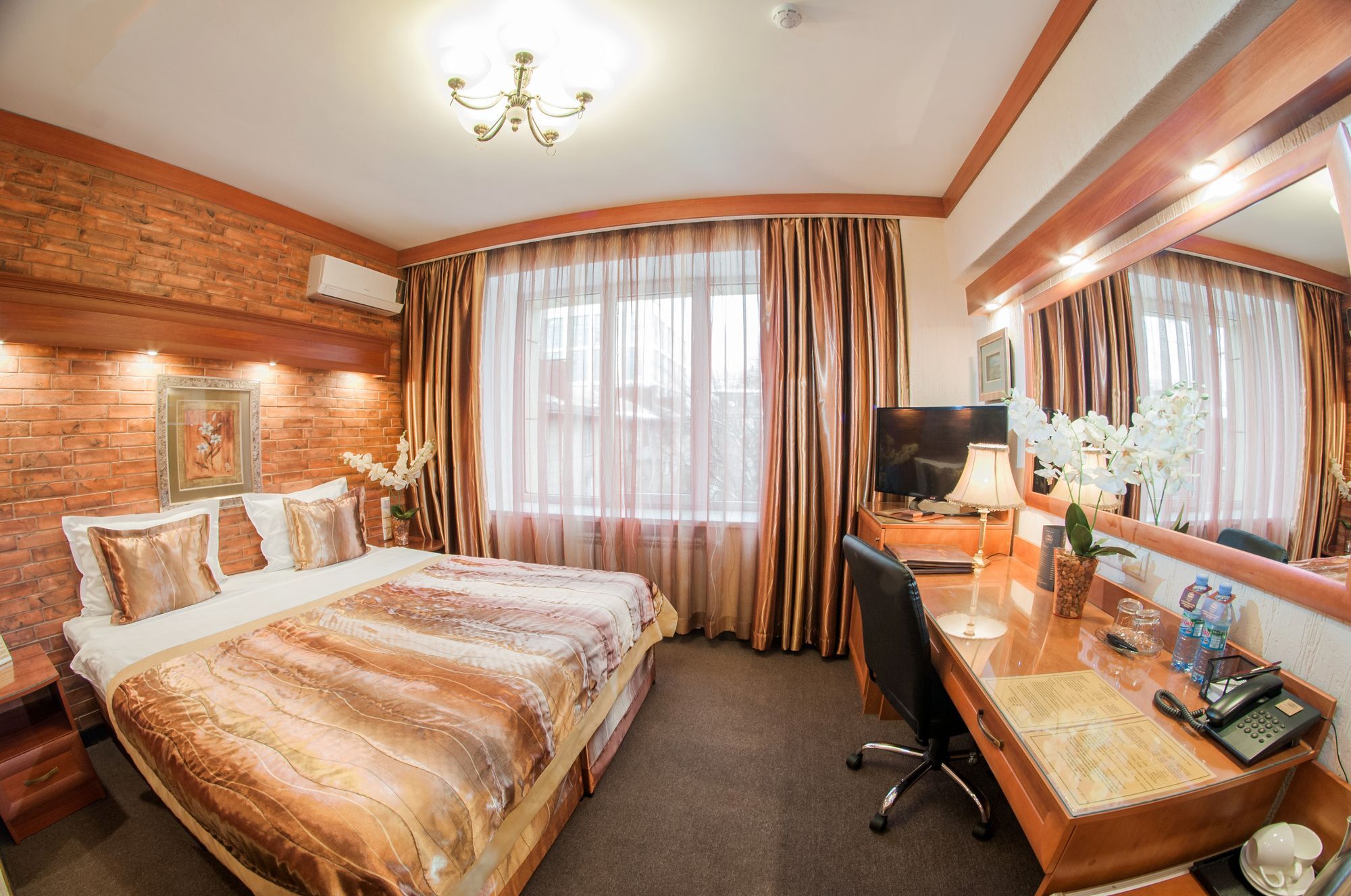 Hotel Uyut Almaty Luaran gambar