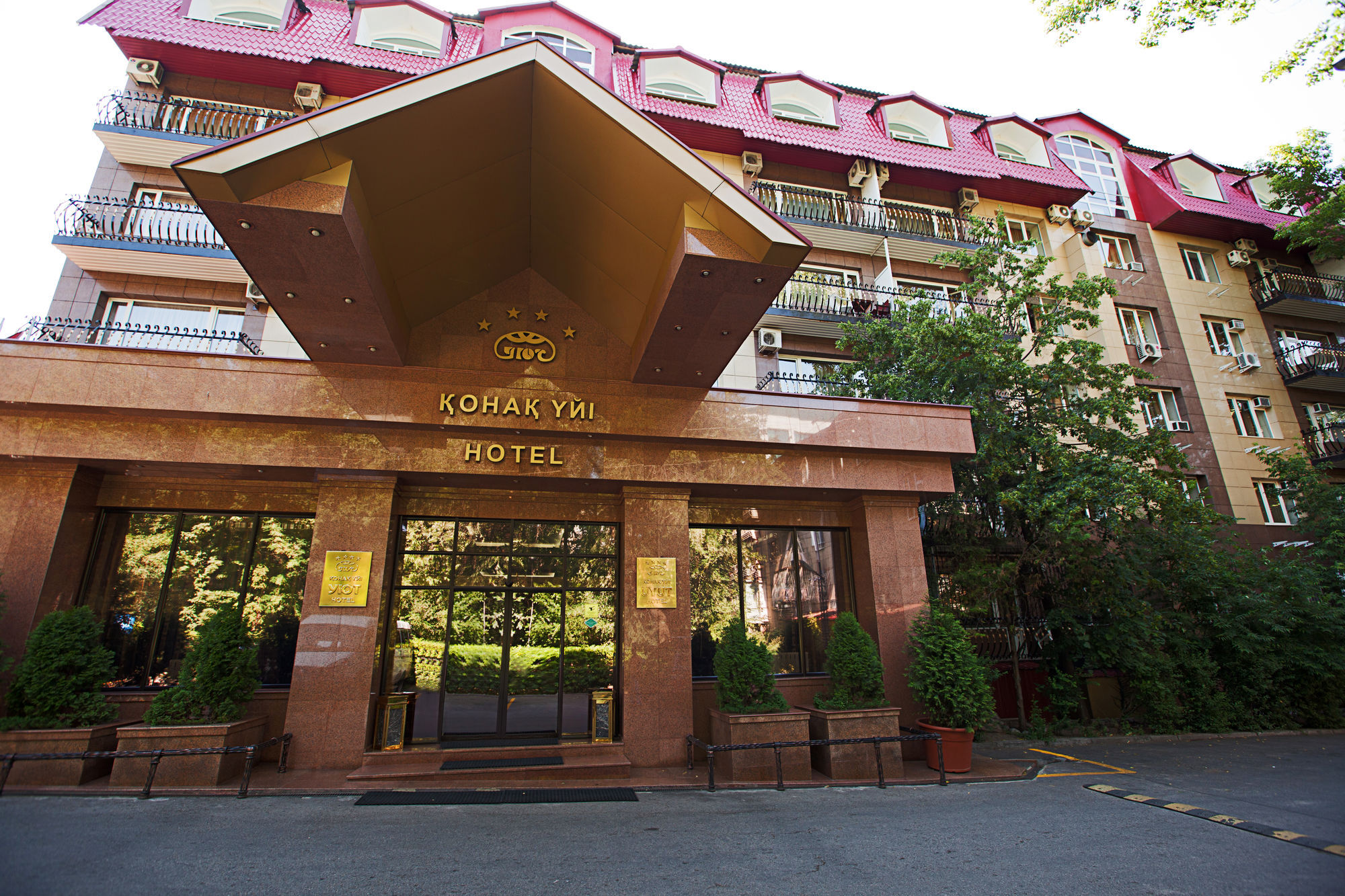 Hotel Uyut Almaty Luaran gambar