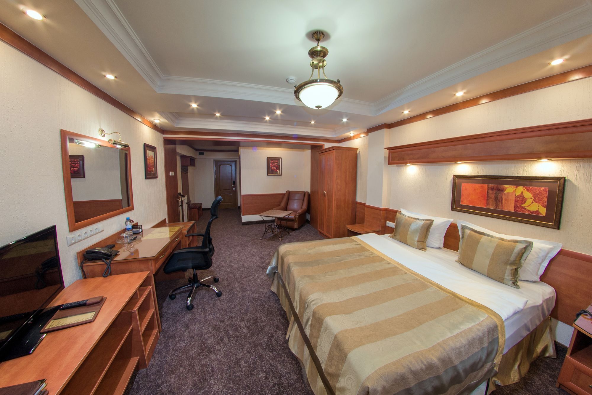 Hotel Uyut Almaty Luaran gambar