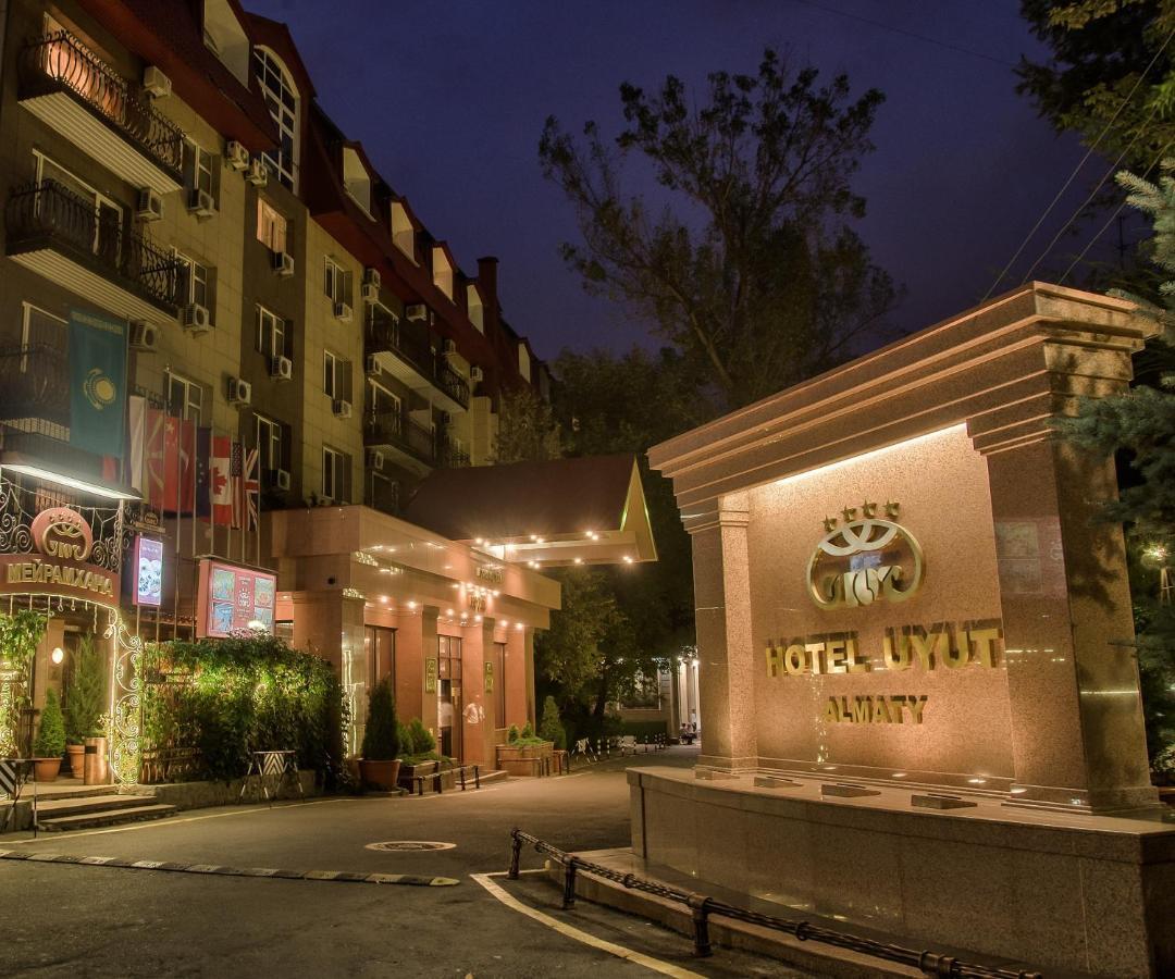 Hotel Uyut Almaty Luaran gambar