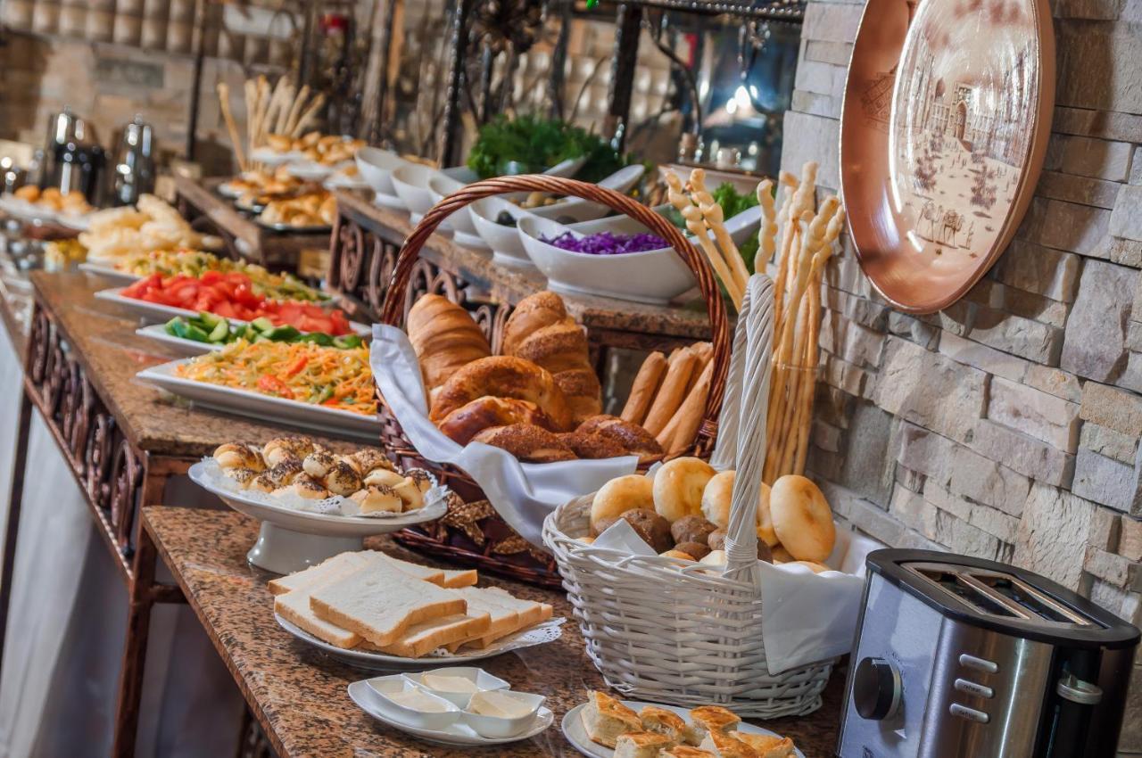 Hotel Uyut Almaty Luaran gambar