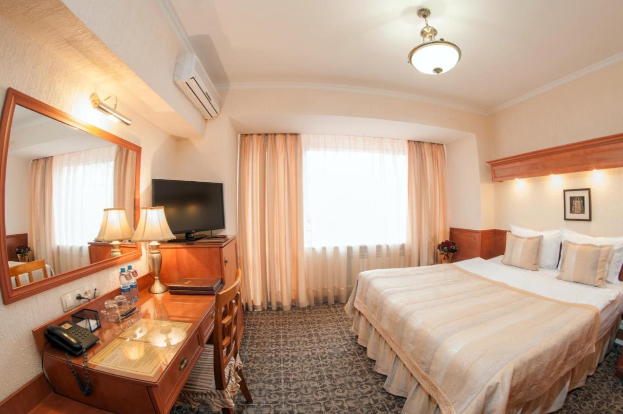 Hotel Uyut Almaty Luaran gambar
